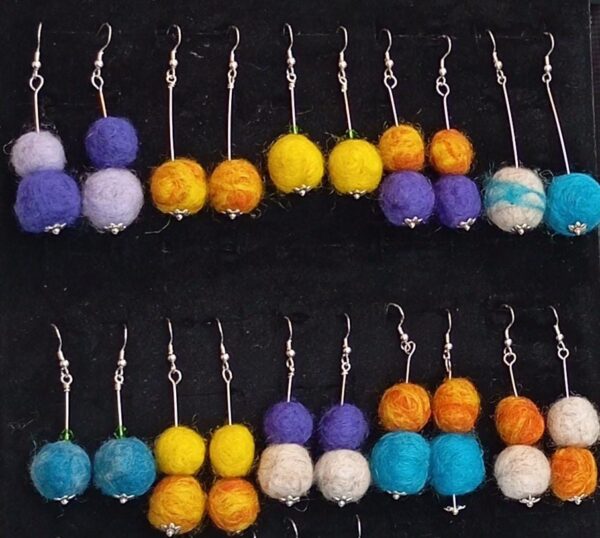 PENDIENTES DE LANA DE OVEJA, ARTESANAL (PLATA)